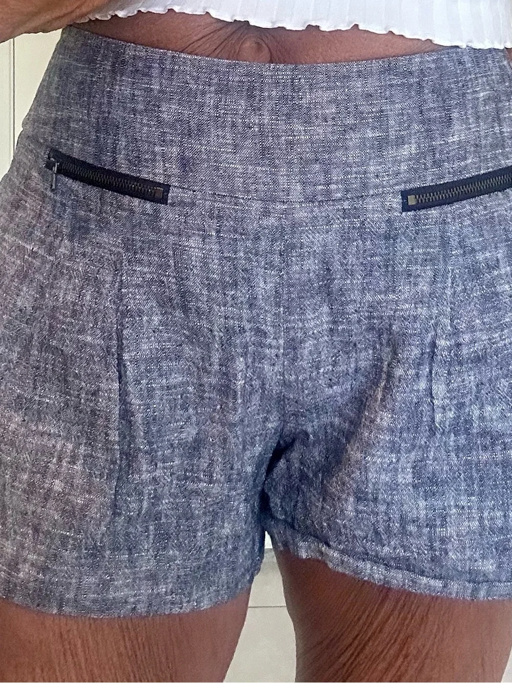 Heathered Navy Blue Linen-Blend Women’s Shorts - the Loft size 2 EXC - Picture 2 of 8